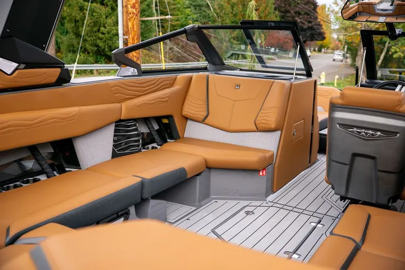 Slide: The Image of Nautique Super Air Nautique G23 2026 - 11