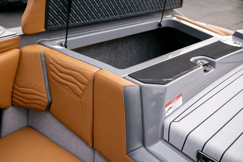 Slide: The Image of Nautique Super Air Nautique G23 2026 - 13