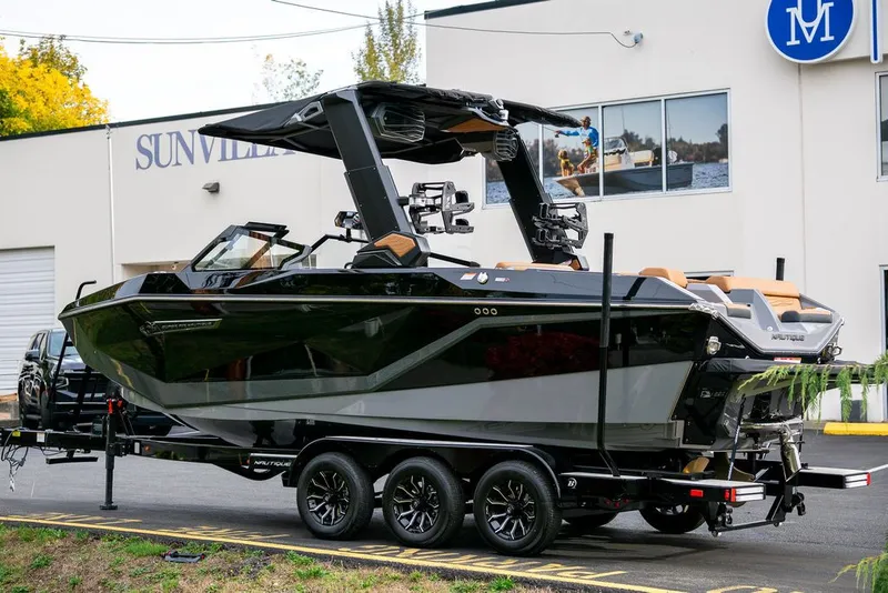Slide: The Image of Nautique Super Air Nautique G23 2026 - 6