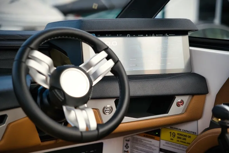 Slide: The Image of Nautique Super Air Nautique G25 2026 - 17