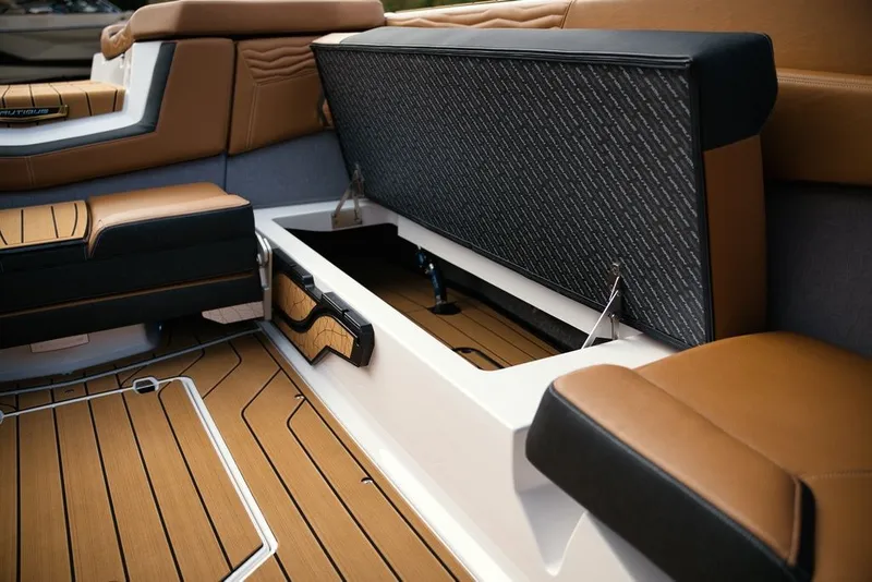 Slide: The Image of Nautique Super Air Nautique G25 2026 - 24