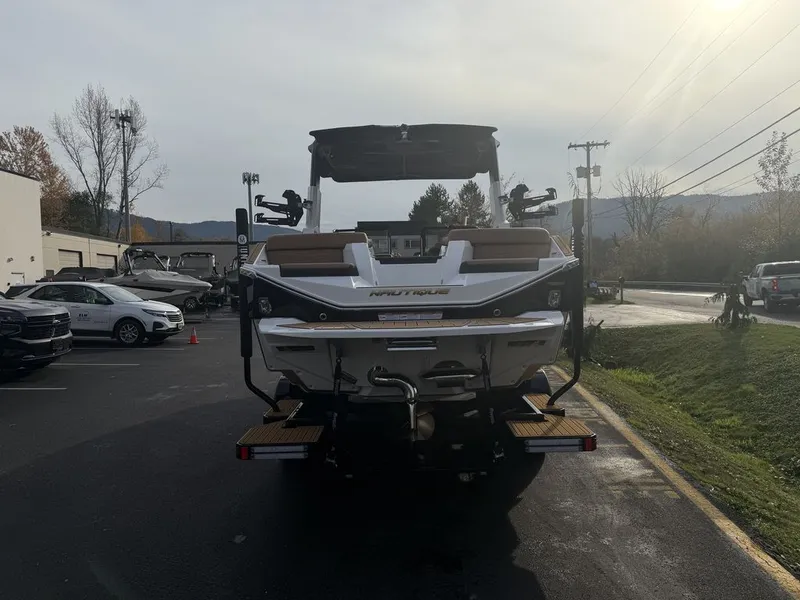 Slide: The Image of Nautique Super Air Nautique G25 2026 - 4