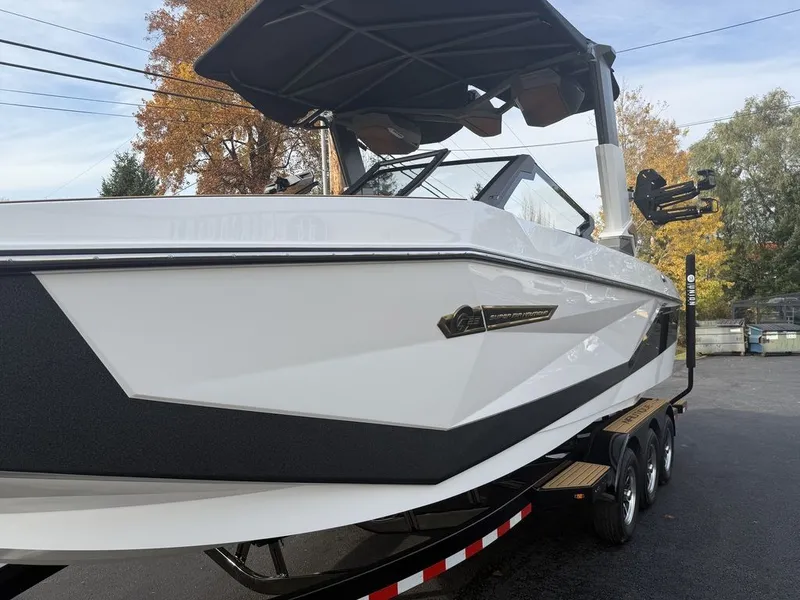 Slide: The Image of Nautique Super Air Nautique G25 2026 - 6