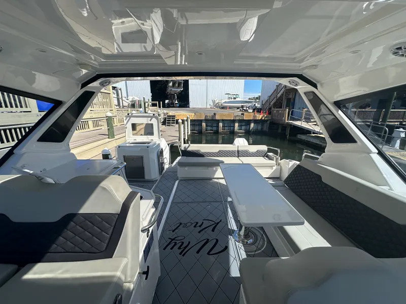 Slide: The Image of Aquila 36 Sport 2024 - 33