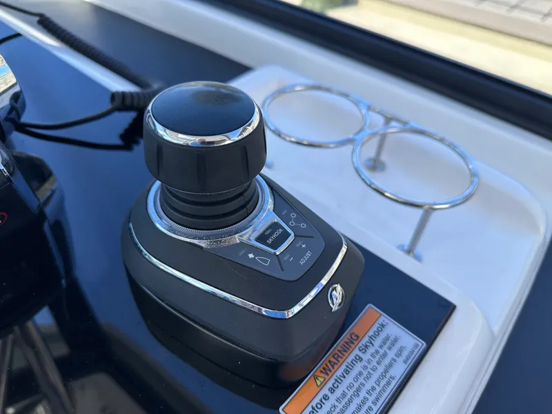 Slide: The Image of Aquila 36 Sport 2024 - 42