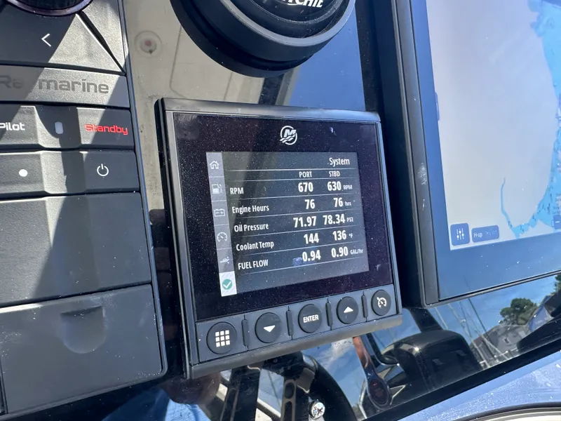 Slide: The Image of Aquila 36 Sport 2024 - 44