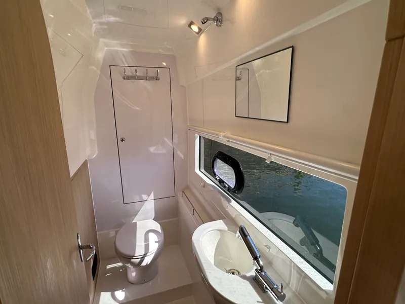 Slide: The Image of Aquila 36 Sport 2024 - 81