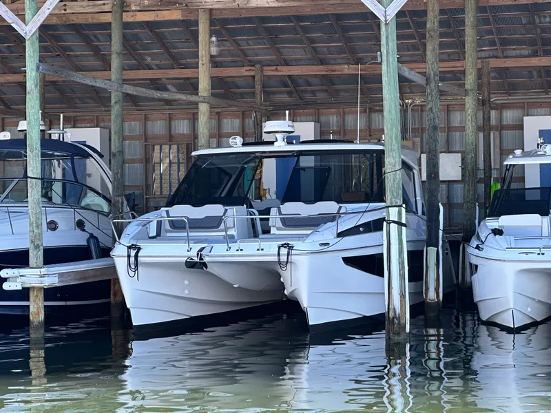 Slide: The Image of Aquila 36 Sport 2024 - 93