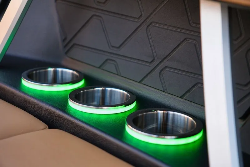 Slide: The Image of Nautique Super Air Nautique GS22 2026 - 14