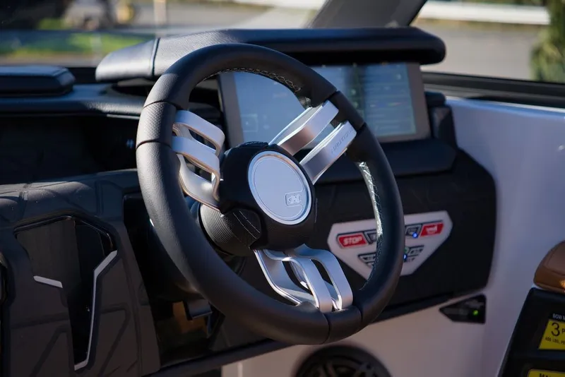 Slide: The Image of Nautique Super Air Nautique GS22 2026 - 16