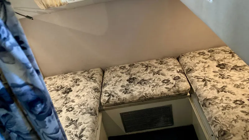 Slide: The Image of Chris-Craft 41 Amerosport 1988 - 10