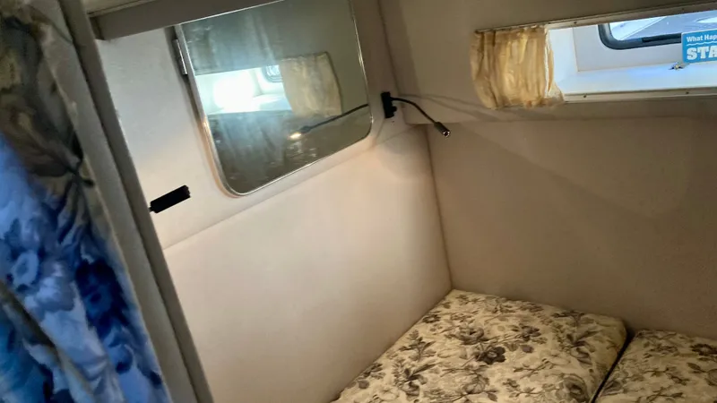 Slide: The Image of Chris-Craft 41 Amerosport 1988 - 11