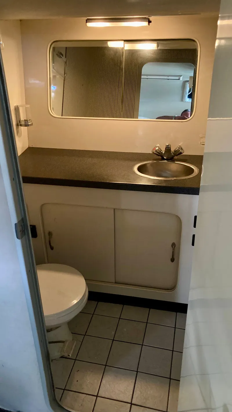 Slide: The Image of Chris-Craft 41 Amerosport 1988 - 13