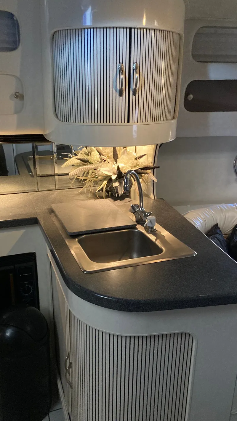 Slide: The Image of Chris-Craft 41 Amerosport 1988 - 18