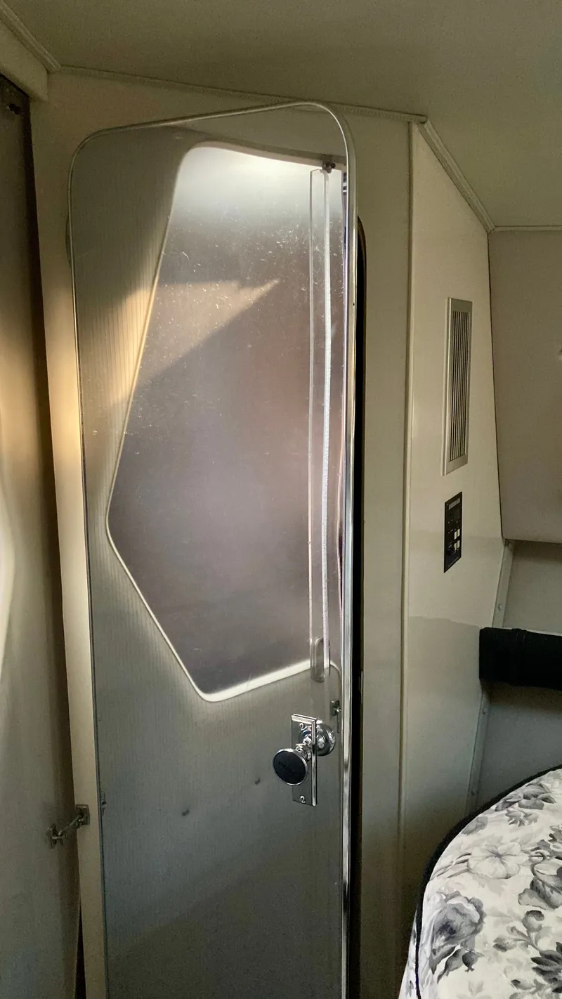 Slide: The Image of Chris-Craft 41 Amerosport 1988 - 8