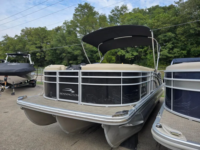 Slide: The Image of Bennington 2275 RCW SPS TRI 2015 - 4