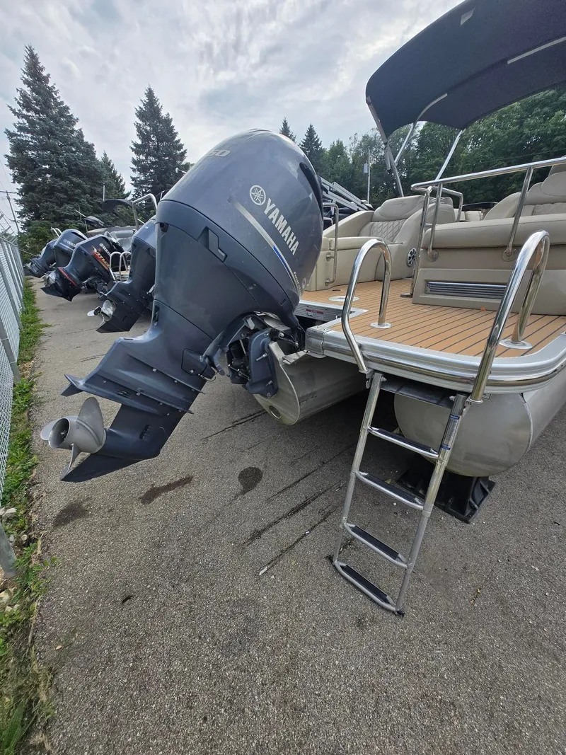 Slide: The Image of Bennington 2275 RCW SPS TRI 2015 - 6