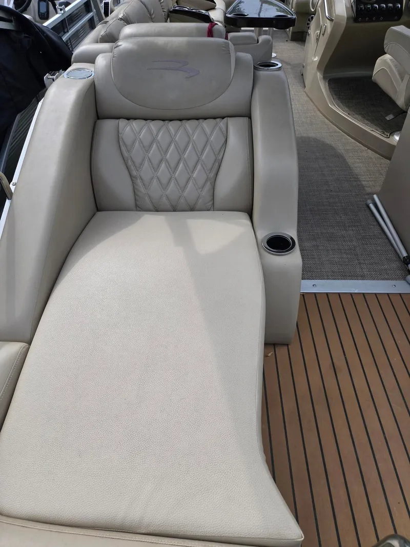 Slide: The Image of Bennington 2275 RCW SPS TRI 2015 - 8