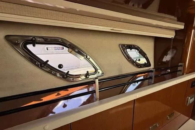 Slide: The Image of Opening Salon Windows - 23