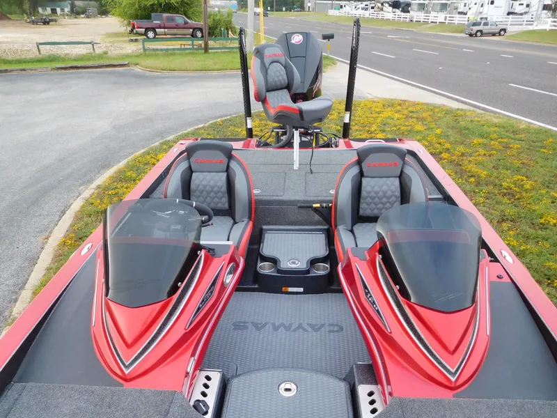 Slide: The Image of Caymas CX 21 PRO 2026 - 8