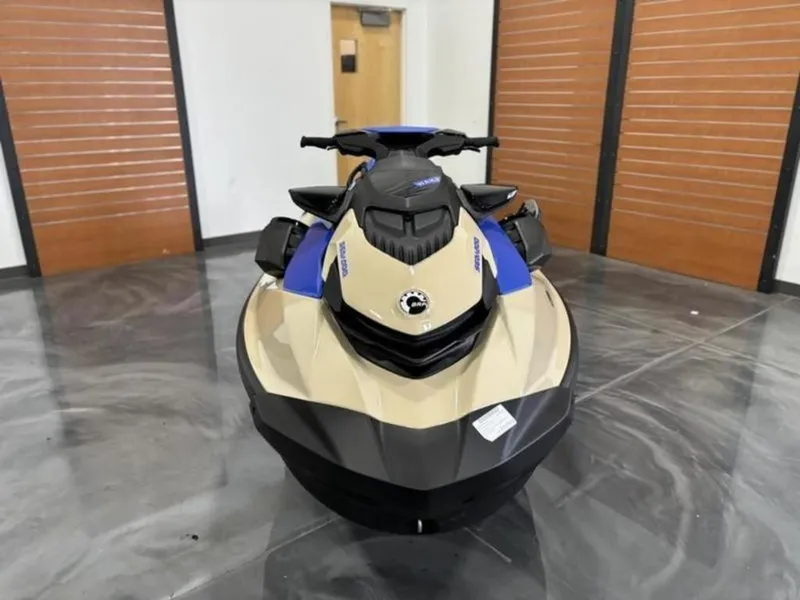 Slide: The Image of Sea-Doo Wake 170 2026 - 2