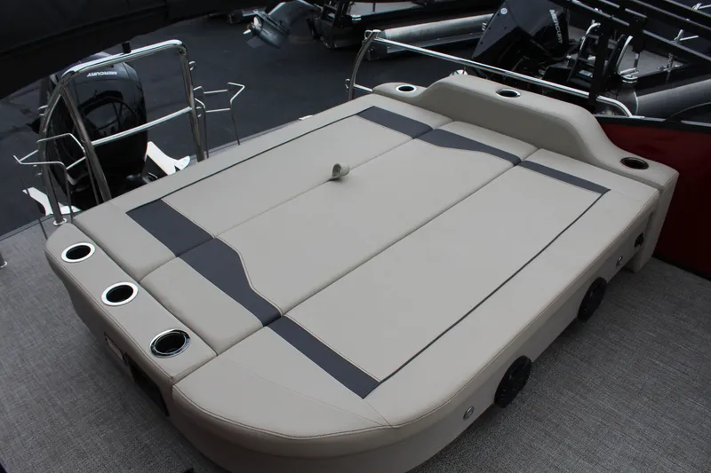 Slide: The Image of Barletta Aria 22 UC 2023 - 12