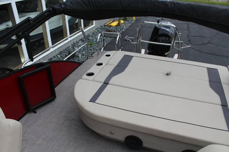 Slide: The Image of Barletta Aria 22 UC 2023 - 16