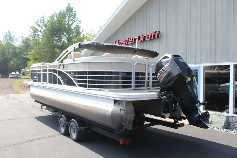 Slide: The Image of Bennington 2250 GSR 2014 - 5