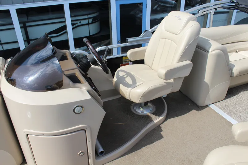 Slide: The Image of Bennington 2250 GSR 2014 - 9