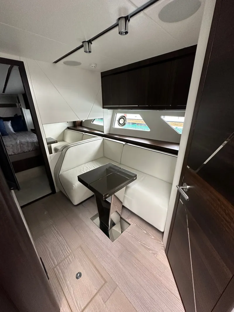 Slide: The Image of Sunseeker Predator 60 EVO 2021 - 11