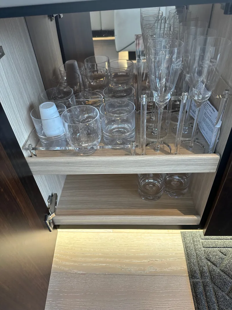 Slide: The Image of Sunseeker Predator 60 EVO 2021 - 25