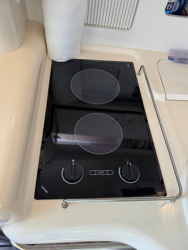 Slide: The Image of Sea Ray Sundancer 330 1997 - 19