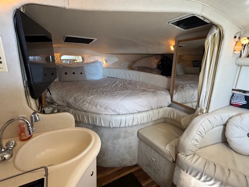 Slide: The Image of Sea Ray Sundancer 330 1997 - 3