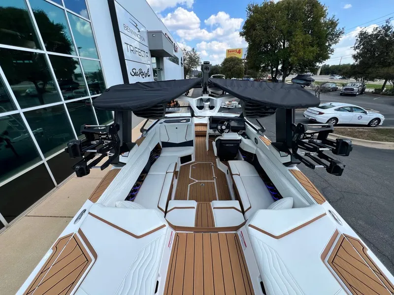 Slide: The Image of Nautique G23 2026 - 14