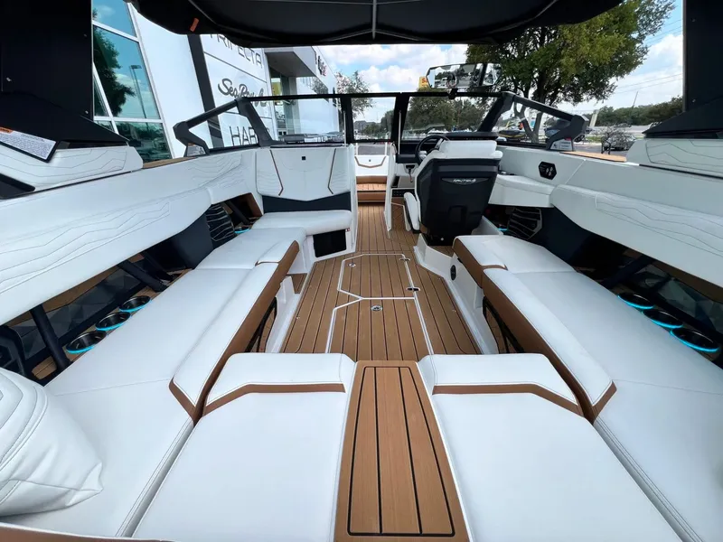 Slide: The Image of Nautique G23 2026 - 16