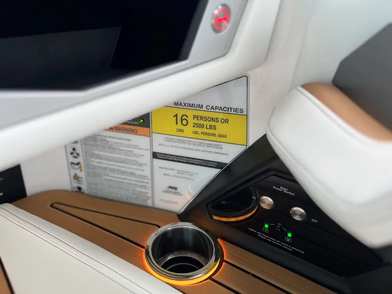 Slide: The Image of Nautique G23 2026 - 23