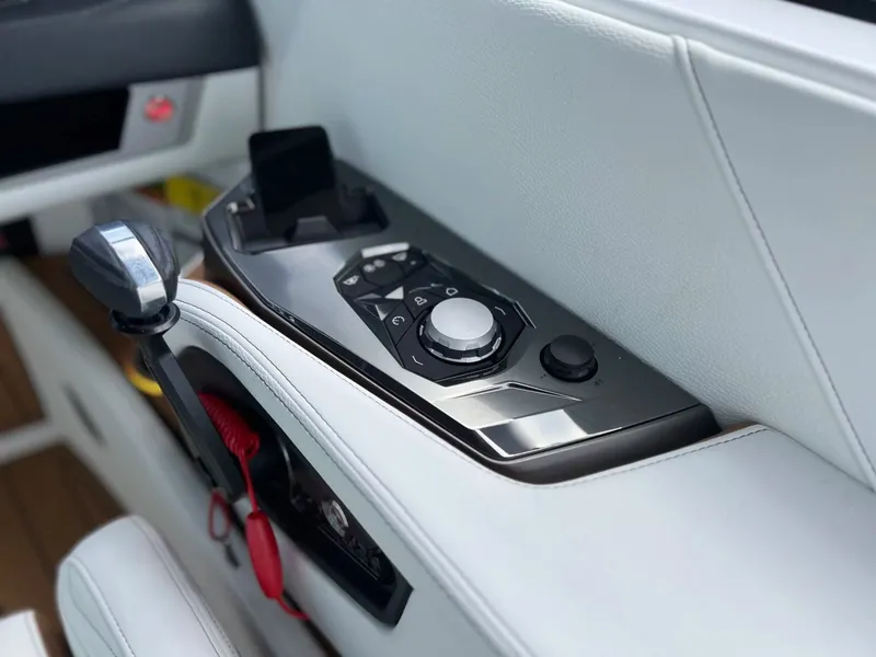 Slide: The Image of Nautique G23 2026 - 25