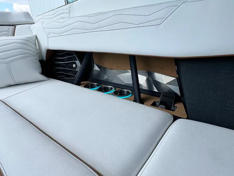 Slide: The Image of Nautique G23 2026 - 31