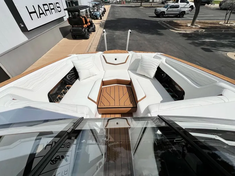 Slide: The Image of Nautique G23 2026 - 41