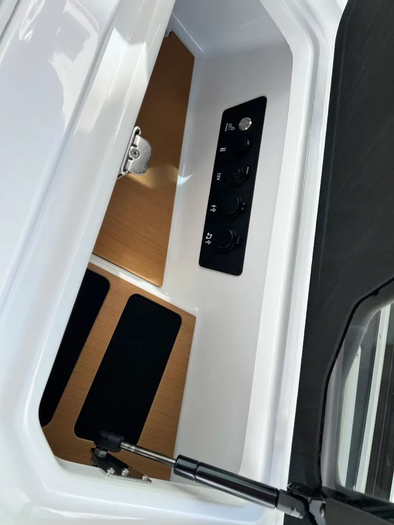 Slide: The Image of Nautique G23 2026 - 42