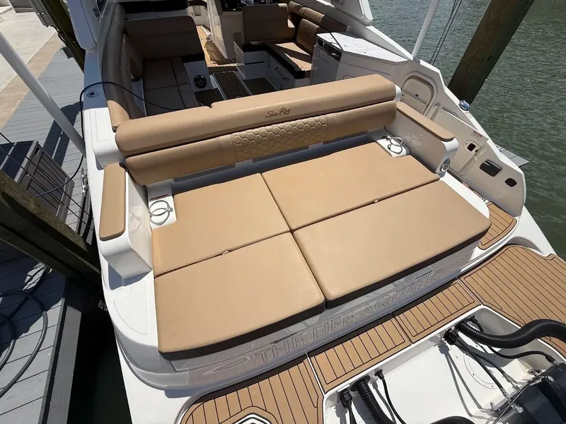 Slide: The Image of Sea Ray SDX 290 Outboard 2023 - 12