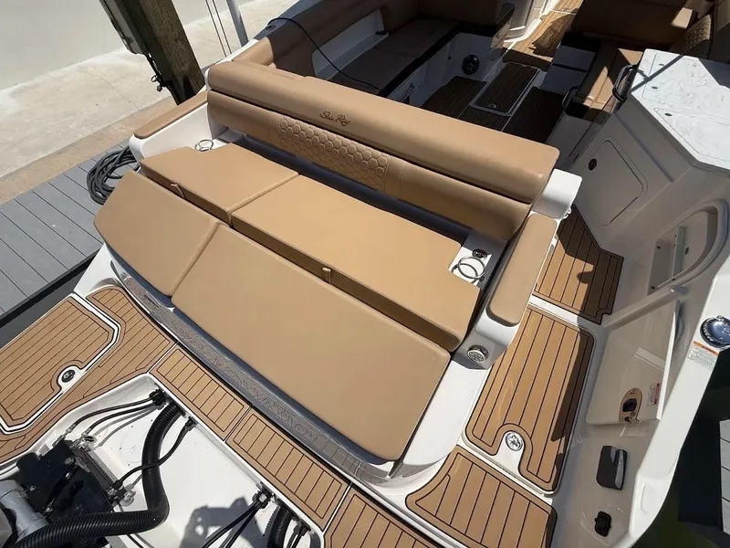 Slide: The Image of Sea Ray SDX 290 Outboard 2023 - 13