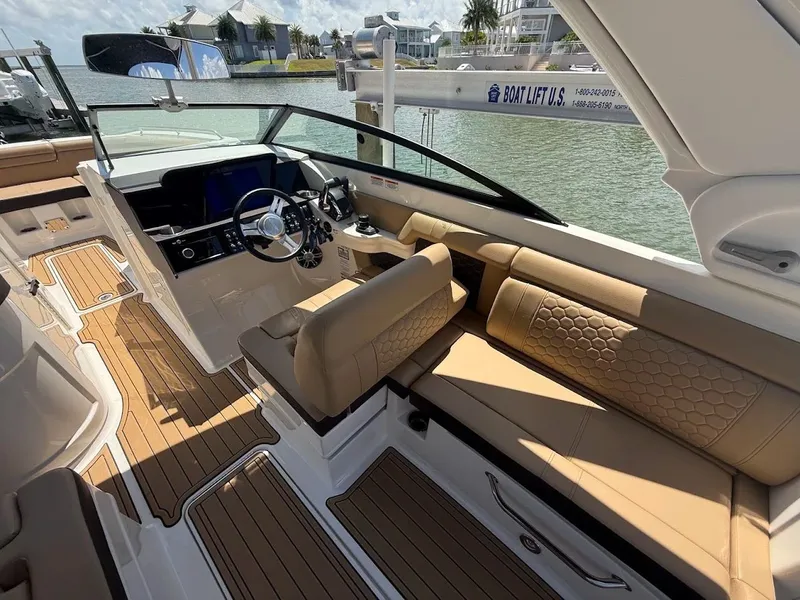 Slide: The Image of Sea Ray SDX 290 Outboard 2023 - 24