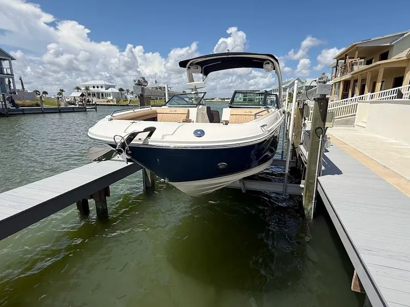 Slide: The Image of Sea Ray SDX 290 Outboard 2023 - 3