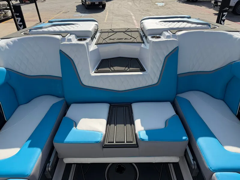 Slide: The Image of Tigé 24RZX 2026 - 16