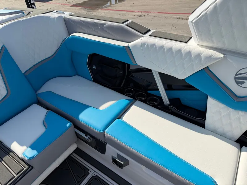 Slide: The Image of Tigé 24RZX 2026 - 18