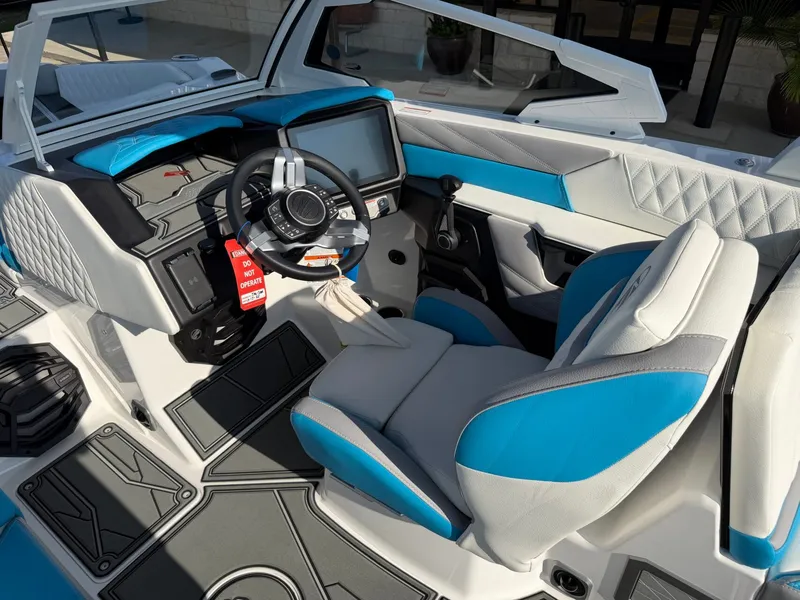 Slide: The Image of Tigé 24RZX 2026 - 22