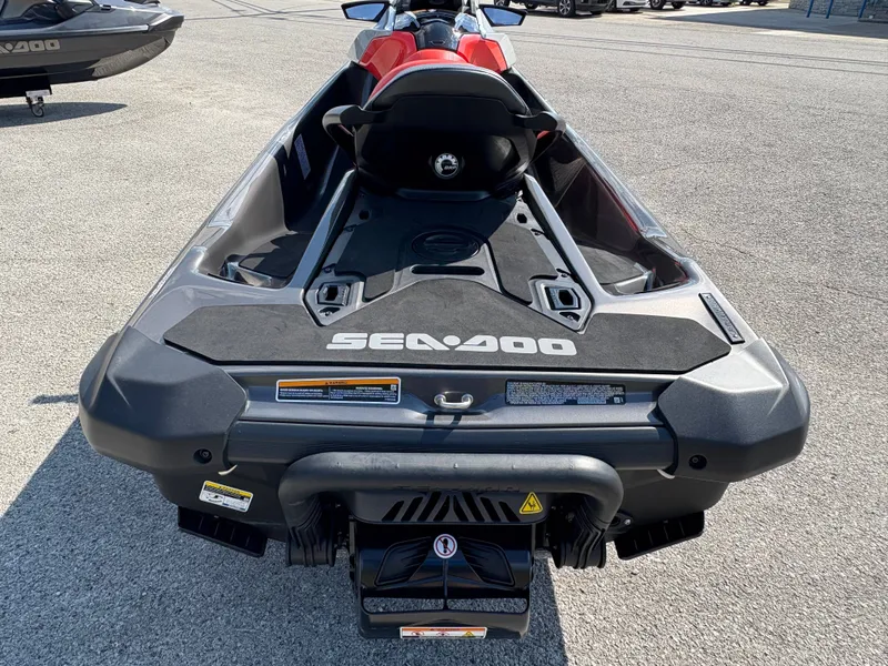 Slide: The Image of Sea-Doo GTI SE 130 2023 - 12