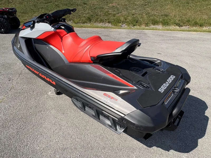 Slide: The Image of Sea-Doo GTI SE 130 2023 - 22