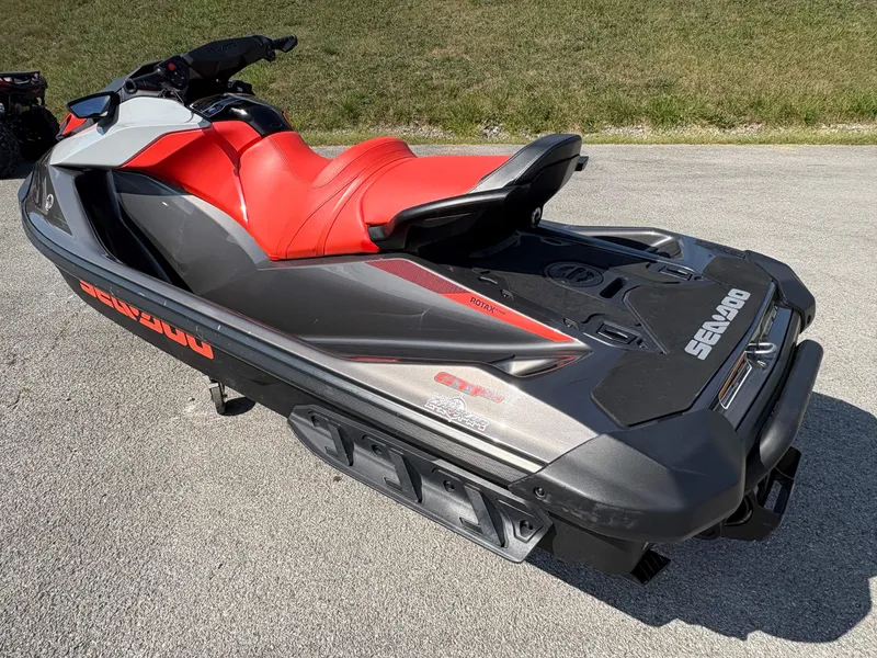 Slide: The Image of Sea-Doo GTI SE 130 2023 - 24